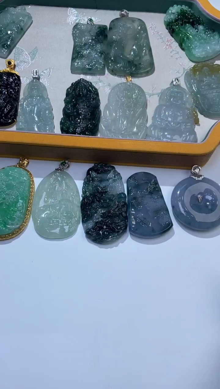 颈饰未镶嵌翡翠怀****g374035  多人