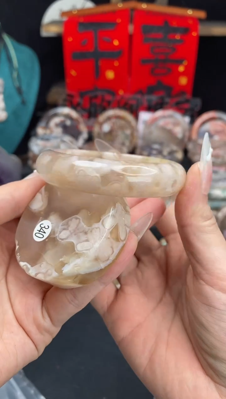 【闪购商品】石英质玉手镯（圆镯）未镶嵌55