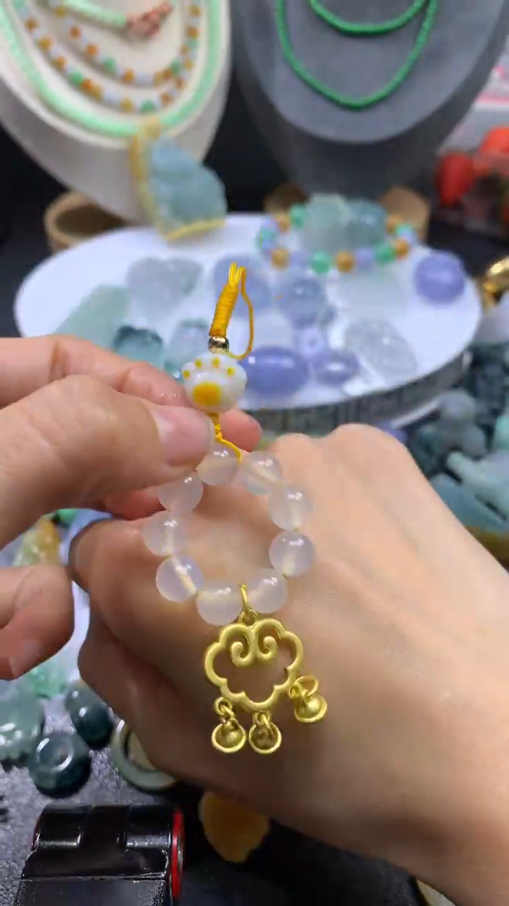 【闪购商品】玛瑙/玉髓颈饰未镶嵌玉髓