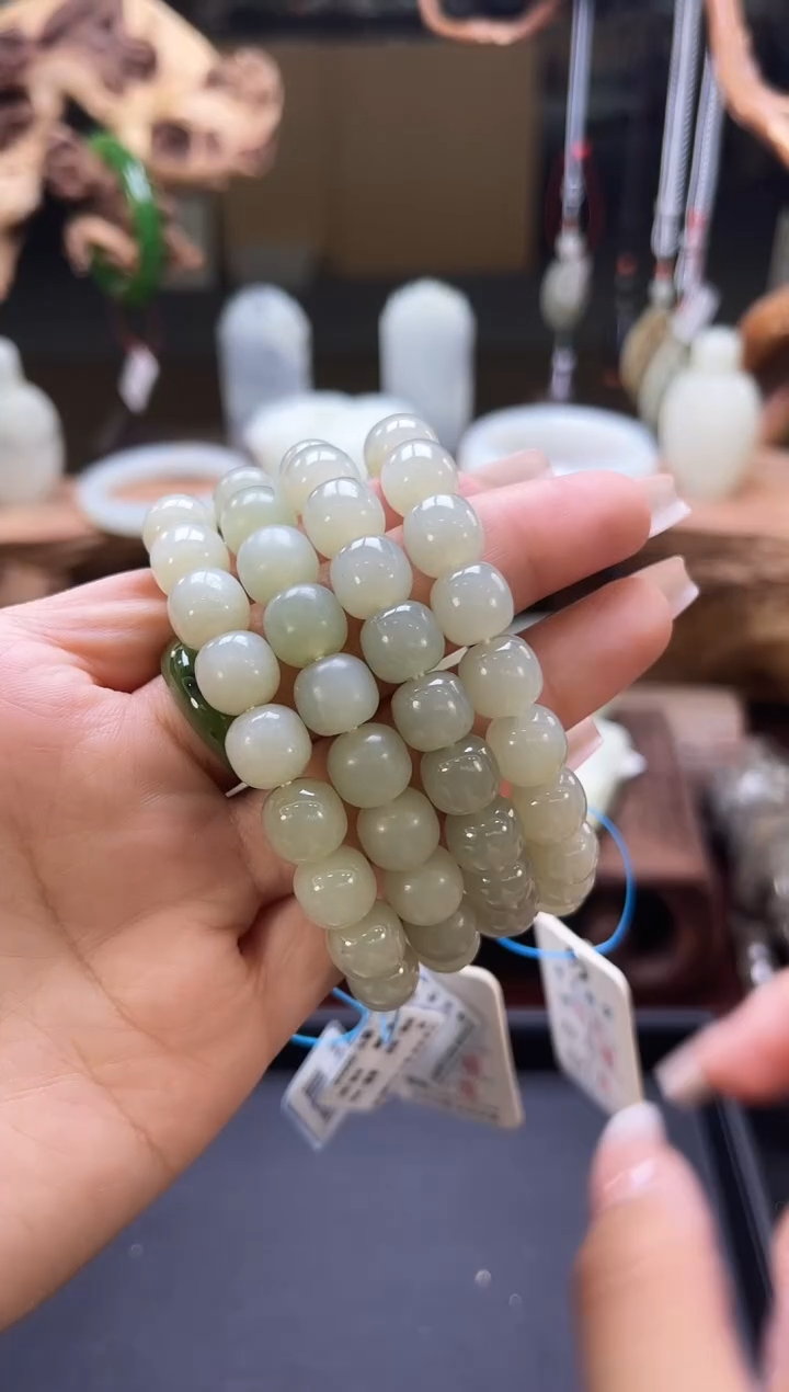【闪购商品】和田玉手串未镶嵌且末近矿青白老型卡10 多样性发一