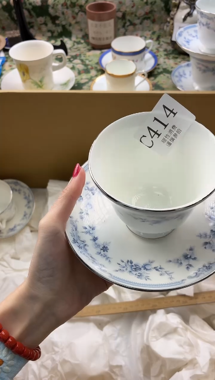 瓷片L****E       C414