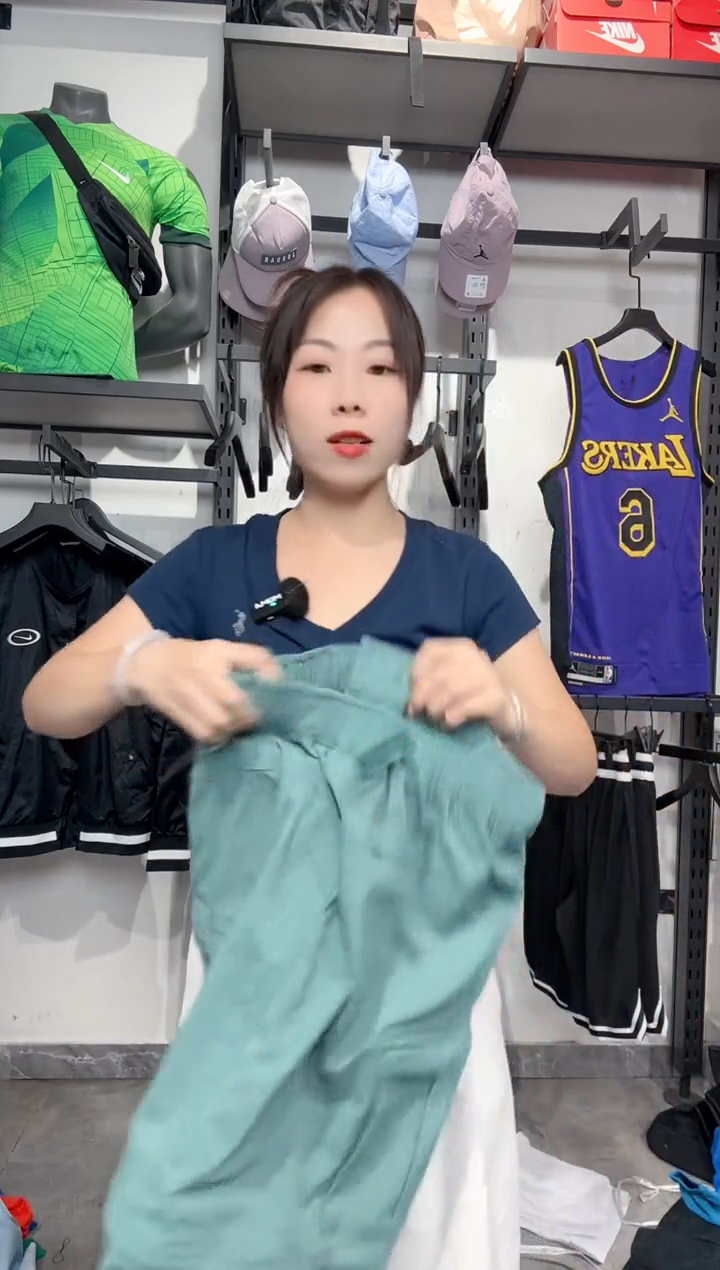 1251编码 瑕疵款直播间过款为准 尺码