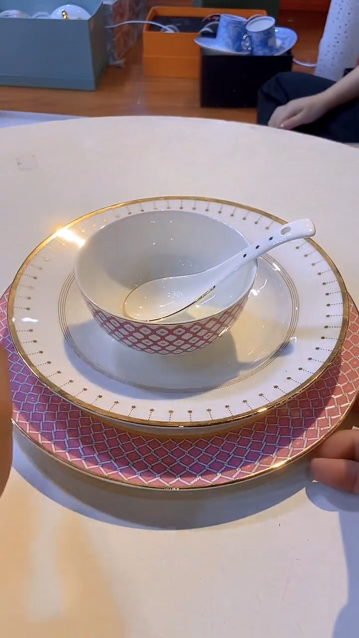 鸿辉家品牌瓷器，京东包邮！