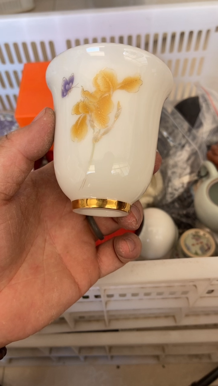 无运费险有瑕疵的摄影的产品有使用过的痕迹有点脏介意勿拍