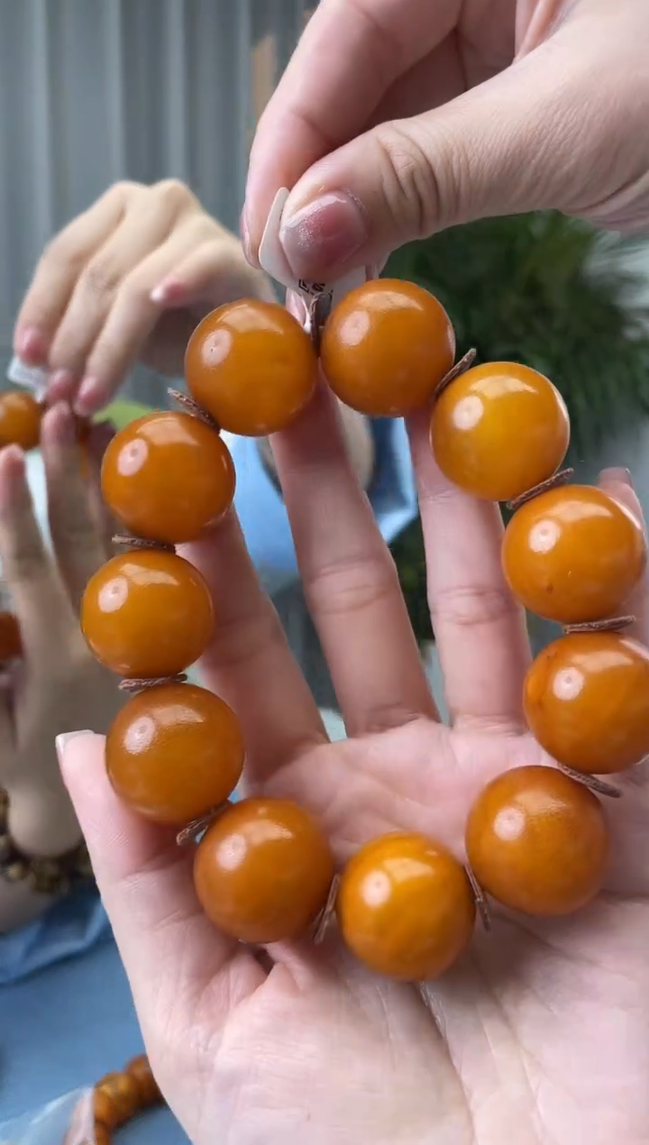 【闪购商品】蜜蜡珠宝奇石未镶嵌假一罚十，微瑕发一件071.