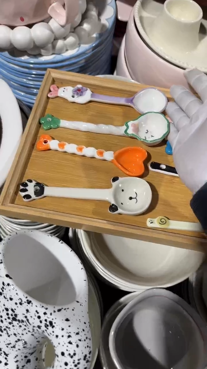 陶瓷4个勺子微瑕 凑满20元包邮