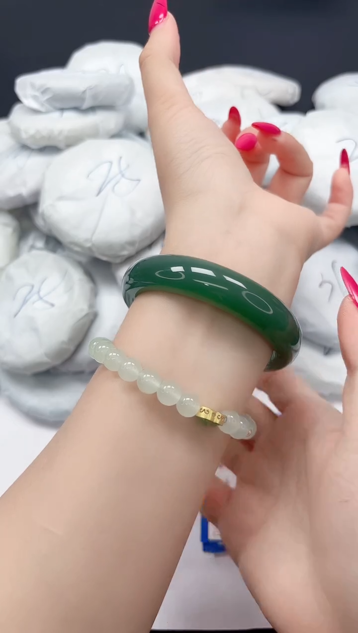 未镶嵌手镯石英质玉A304/5859