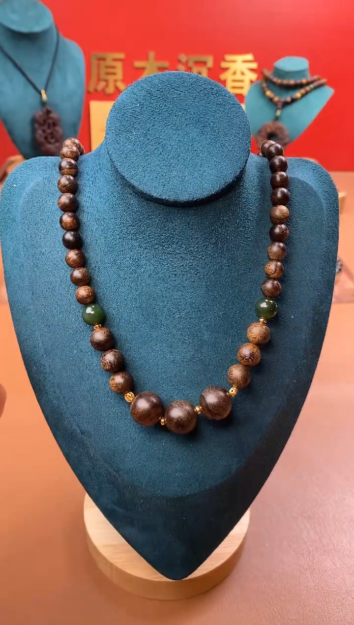 【闪购商品】手串沉香P沉水芽庄黄棋楠瘤疤+芽庄白棋楠设计