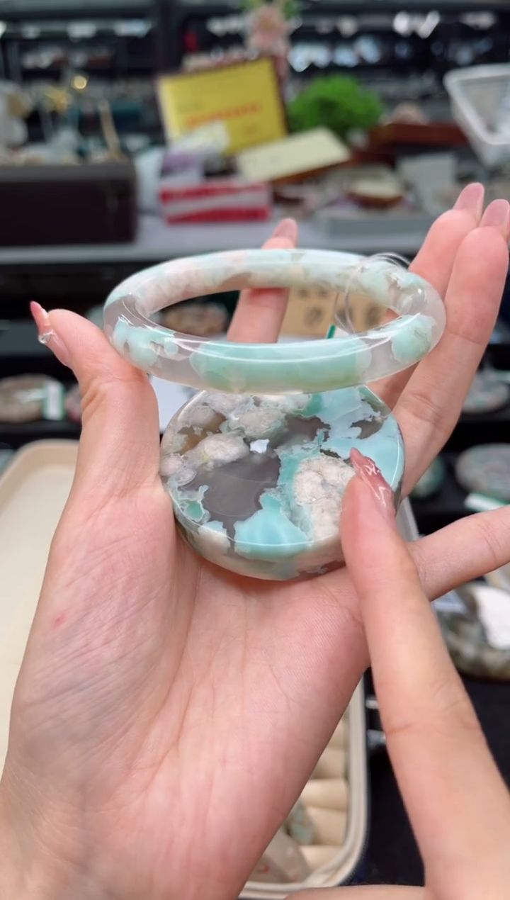 石英质玉未镶嵌手镯61圈口（赠品镯心）2S9126