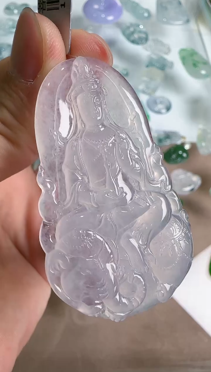 【闪购商品】翡翠吊坠(不含链)未镶嵌··