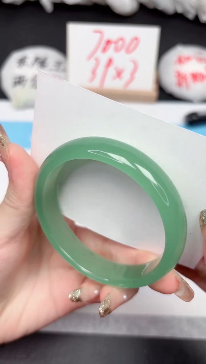 【闪购商品】石英质玉手镯未镶嵌76-55.8