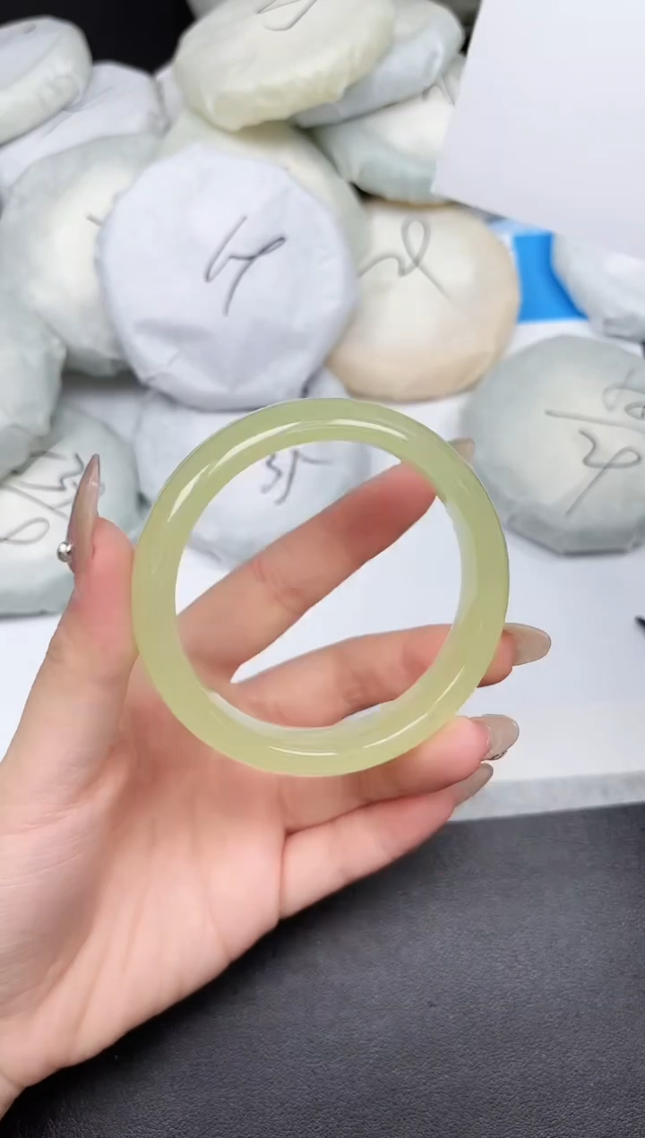 未镶嵌手镯石英质玉44-58
