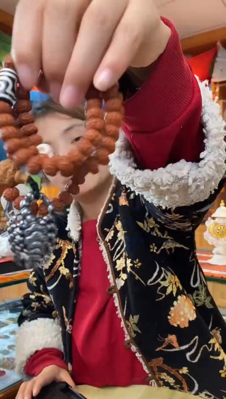 【闪购商品】泥塑莲师金刚珠-与实物略有差异介意者慎拍