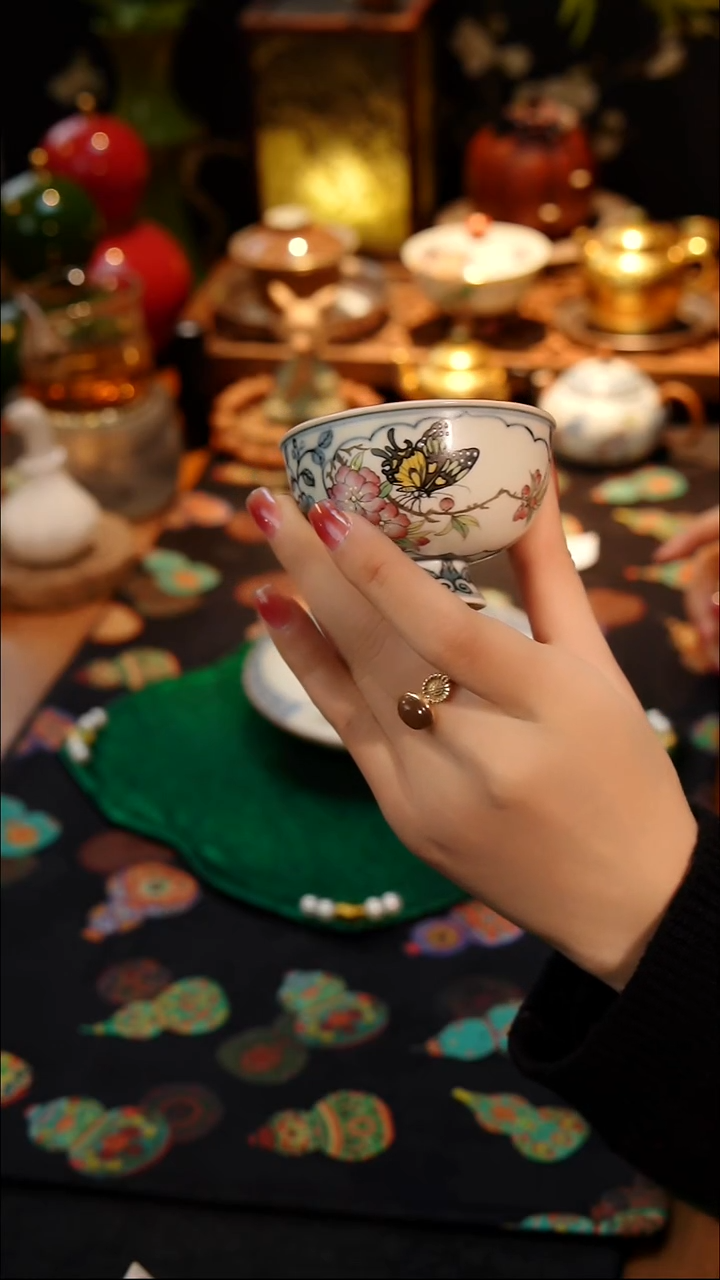 茶器青花斗彩主人杯一个