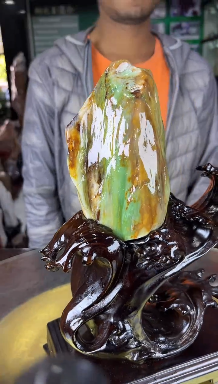 缅甸天然树化玉摆件