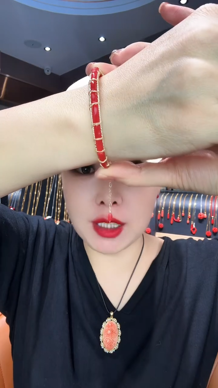 简单时尚百搭 手镯