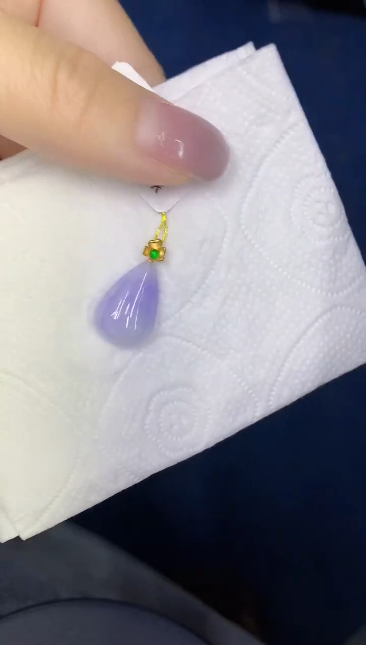 颈饰18K金镶嵌翡翠缅甸天然翡翠A货