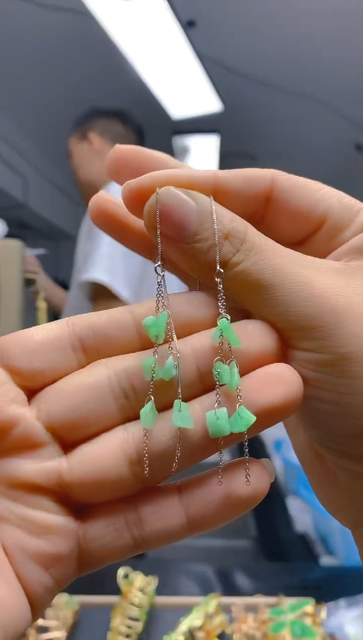 【闪购商品】翡翠耳饰银S925镶嵌212翡翠耳线