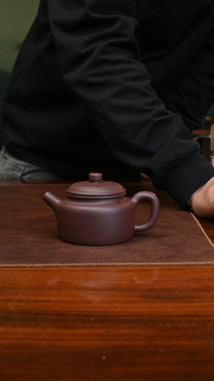 【闪购商品】紫砂茶壶大亨德钟底槽青160cc