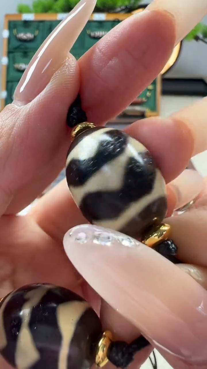 玛瑙/玉髓（覆膜）颈饰合金39微瑕随机发货