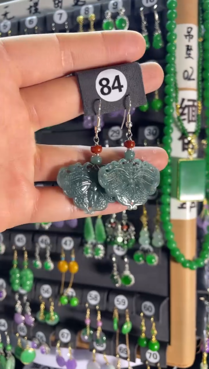 【闪购商品】翡翠颈饰银S925镶嵌84....