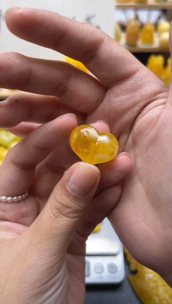 琥珀未镶嵌珠宝奇石150琥珀蜜蜡微瑕