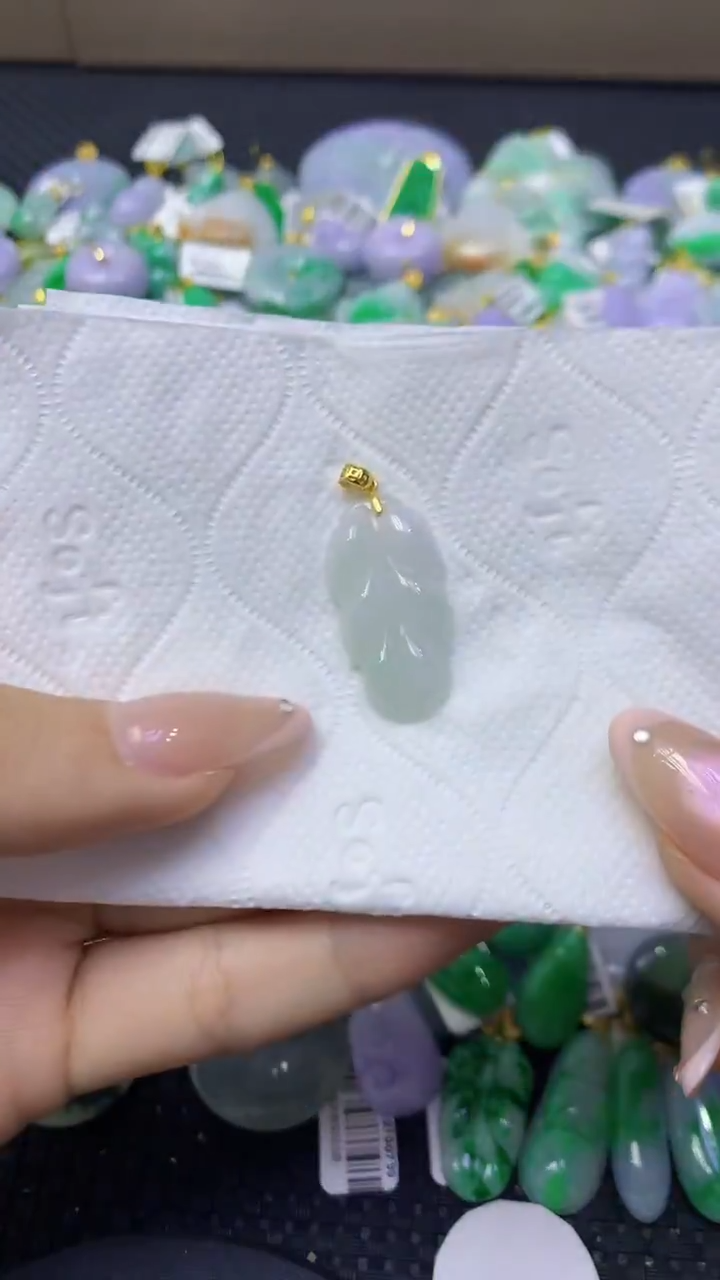 颈饰未镶嵌翡翠天然缅甸翡翠A货