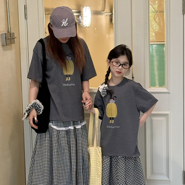 【童伢~动漫印花亲子短袖+格子裙】