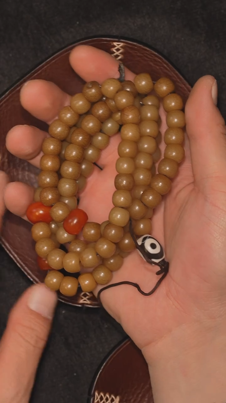 【闪购商品】冲赛康胡子哥，藏传念珠186