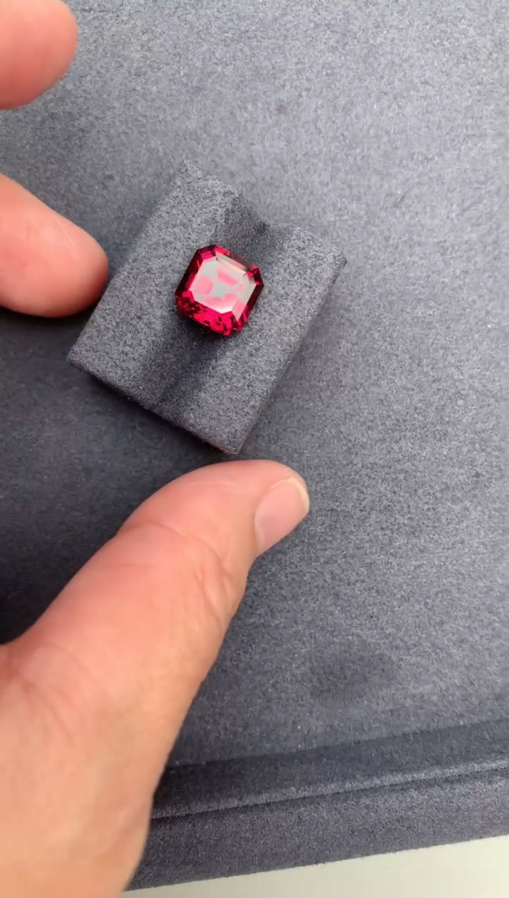 【闪购商品】石榴石裸石未镶嵌5ct镁铝榴石
