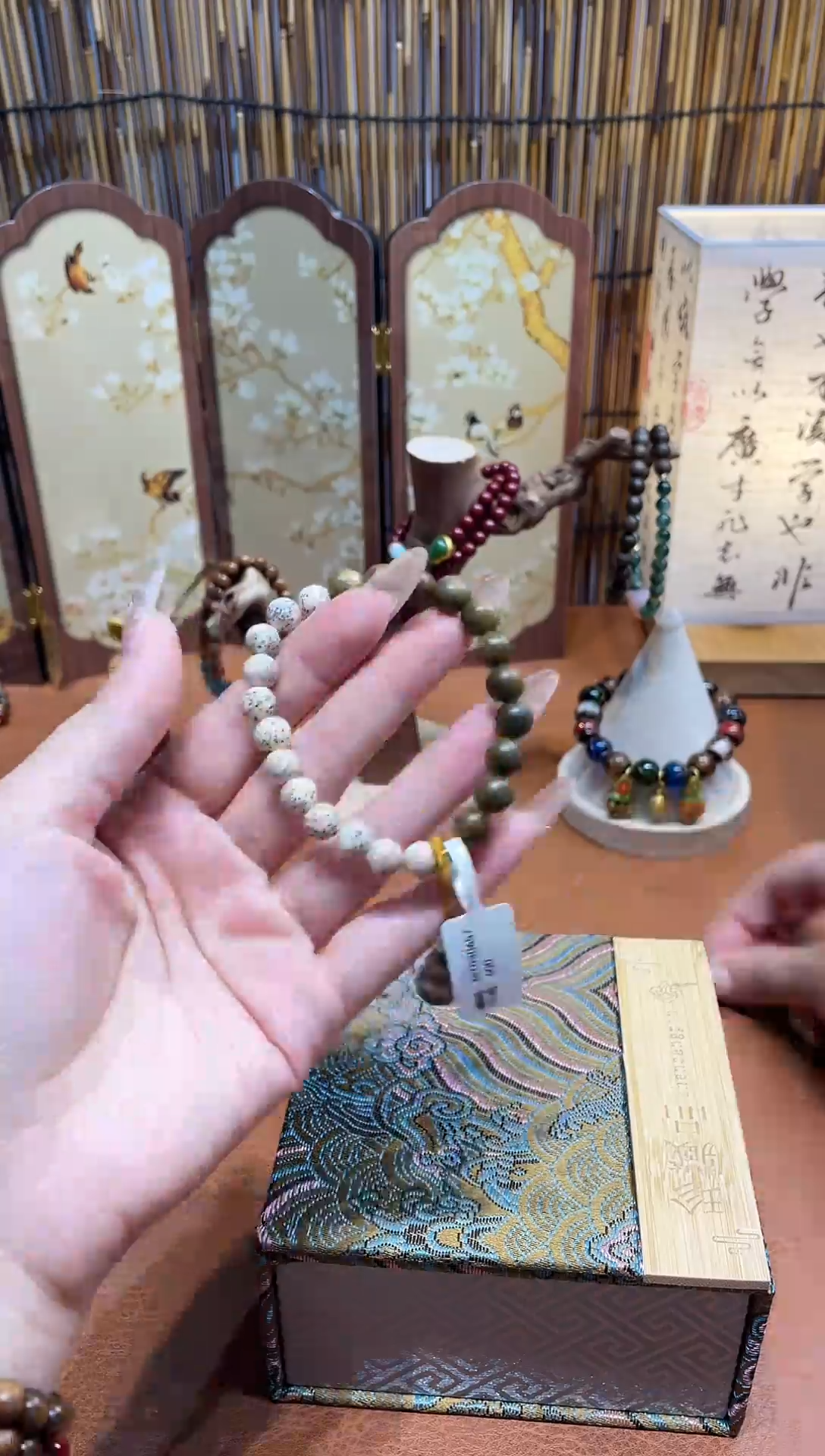 非洲檀香手串/手链柒月撤柜闪购链接（多样性发其一）￥