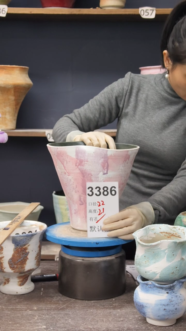 @*景德镇花盆默认微瑕3386