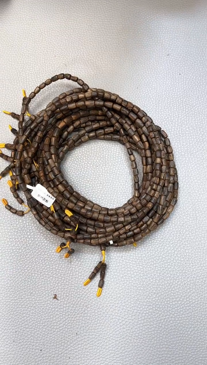 【闪购商品】沉香手串棋楠血料全沉水红金猊随型多圈多样性发其一