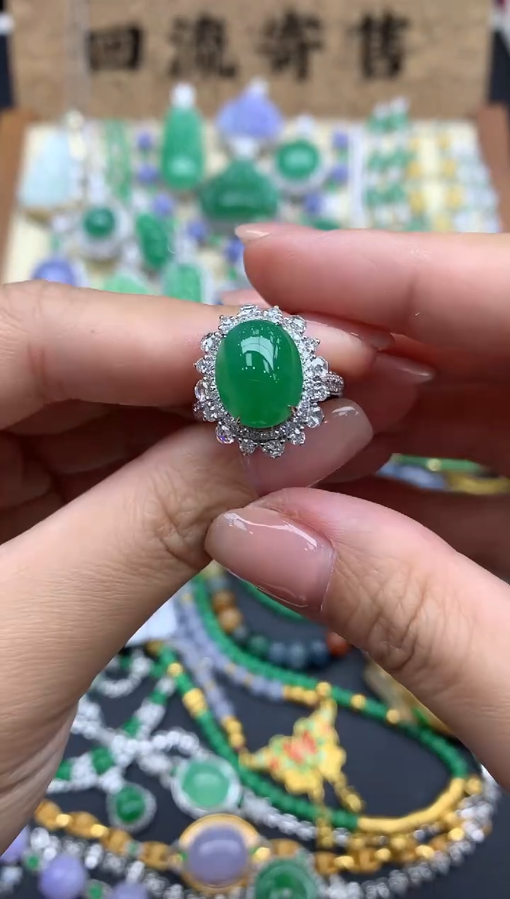 【闪购商品】翡翠戒指18K金镶嵌304-中国好珍宝