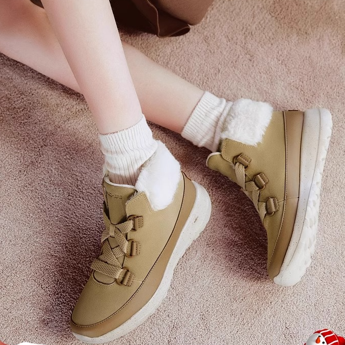 Skechers斯凯奇女士加绒休闲短靴柔软舒适冬季保暖厚底增高144335