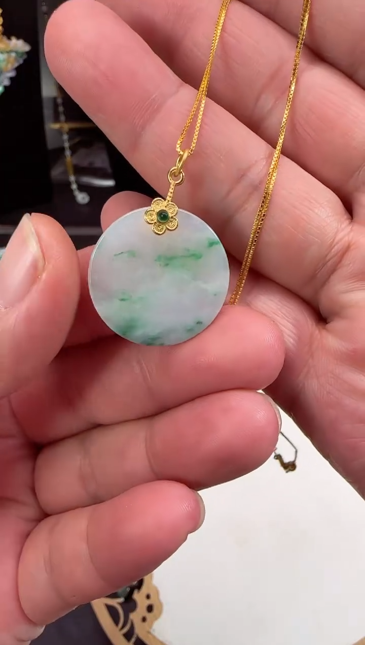 【闪购商品】翡翠挂件未镶嵌拍照