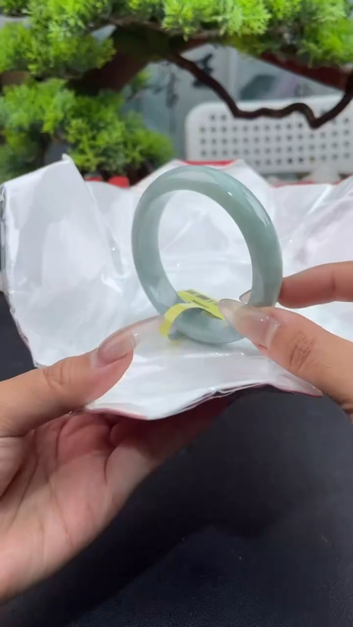 【闪购商品】翡翠手镯未镶嵌4翡翠手镯（微瑕）