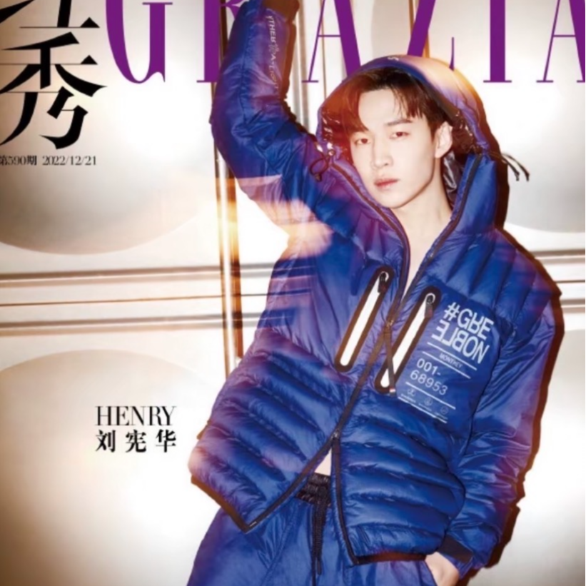 99新 MONCLER H13927 蓝色logo字母印花连帽拉链羽绒服外套