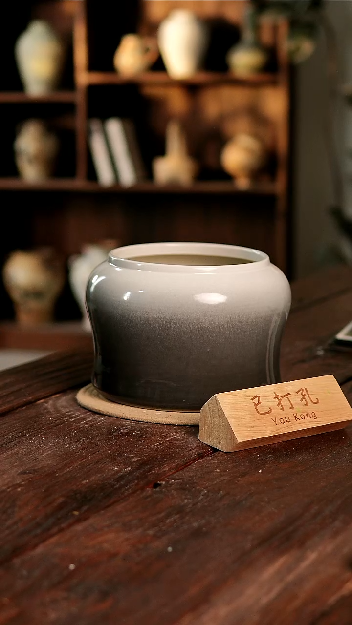 摆件19-164高18口18误差2已打孔