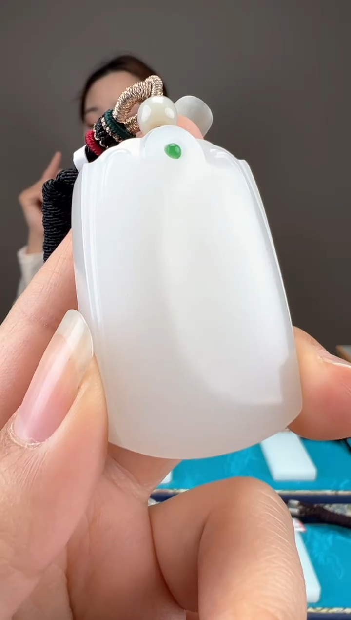 【闪购商品】和田玉颈饰未镶嵌1