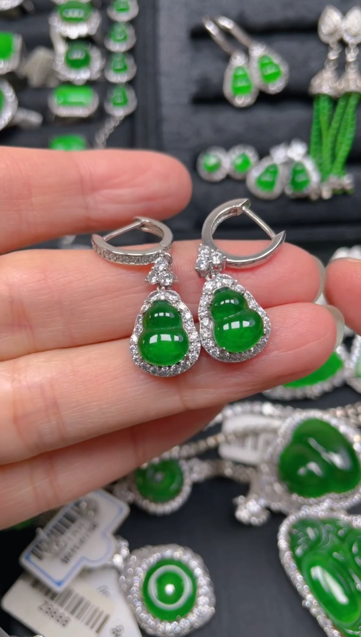 【闪购商品】翡翠耳环银S925镶嵌翡翠