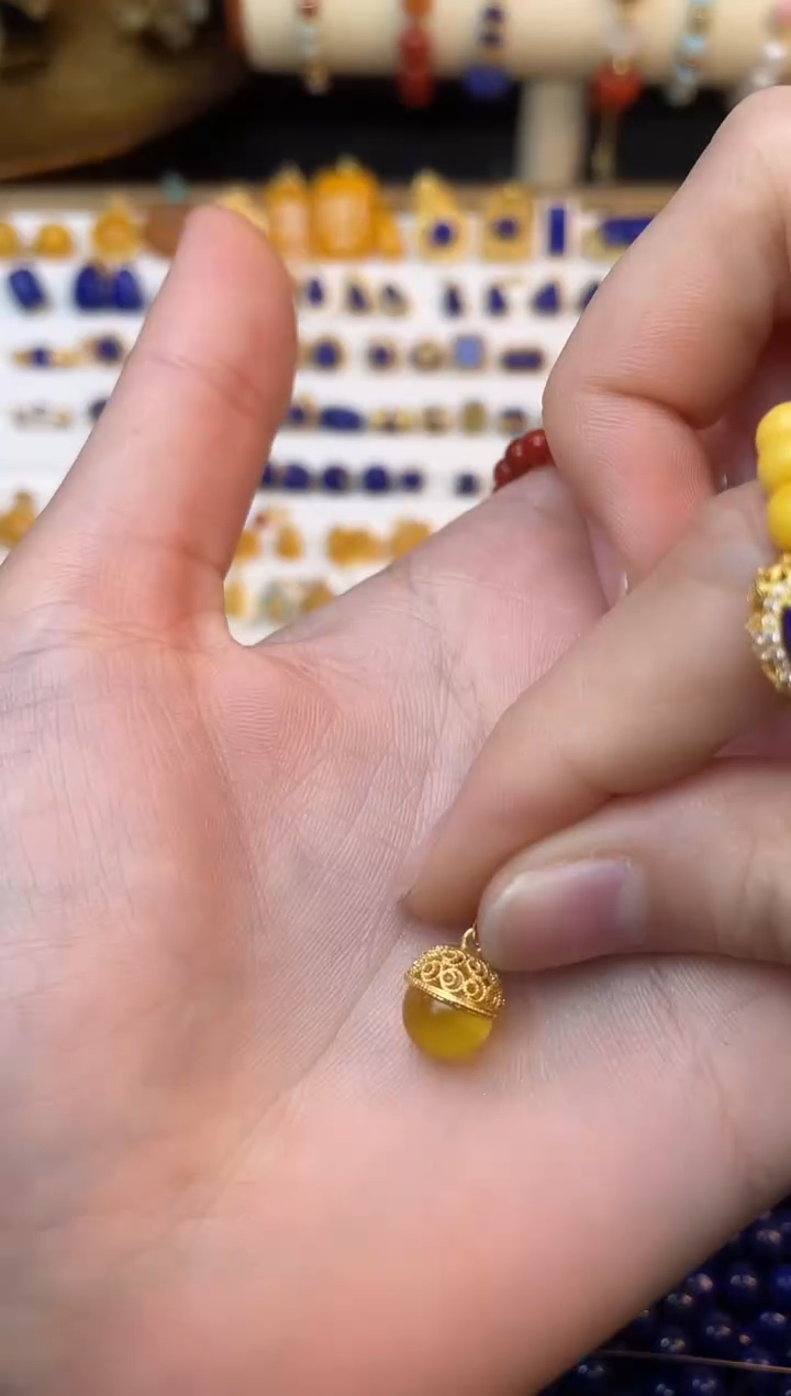 无非金属金色 蜜松果  滴流