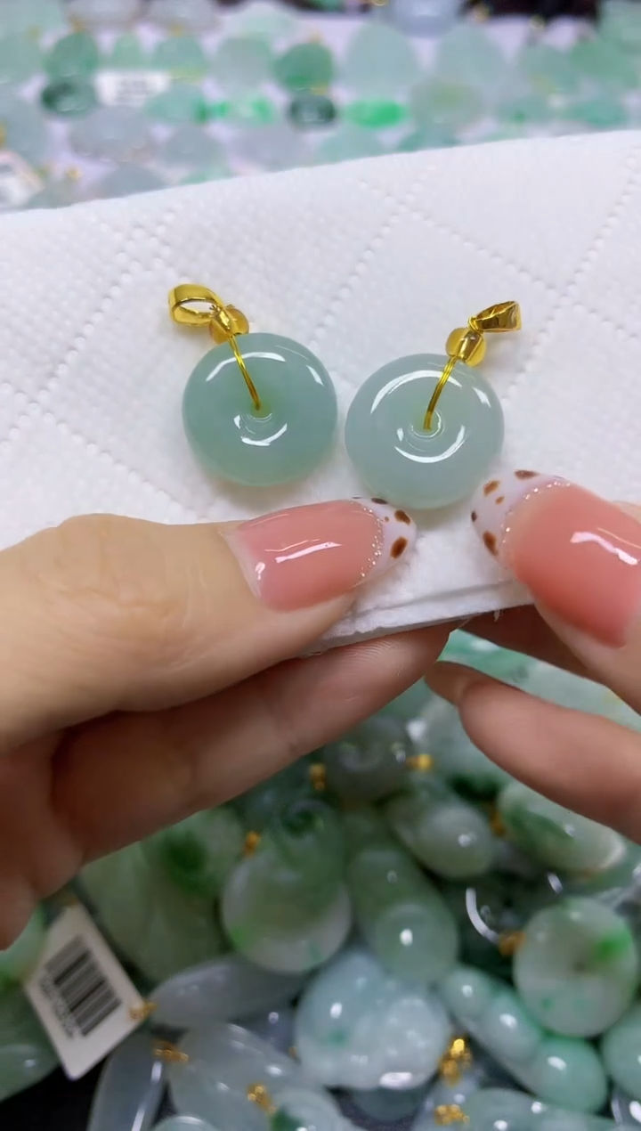 颈饰未镶嵌翡翠天然翡翠A货