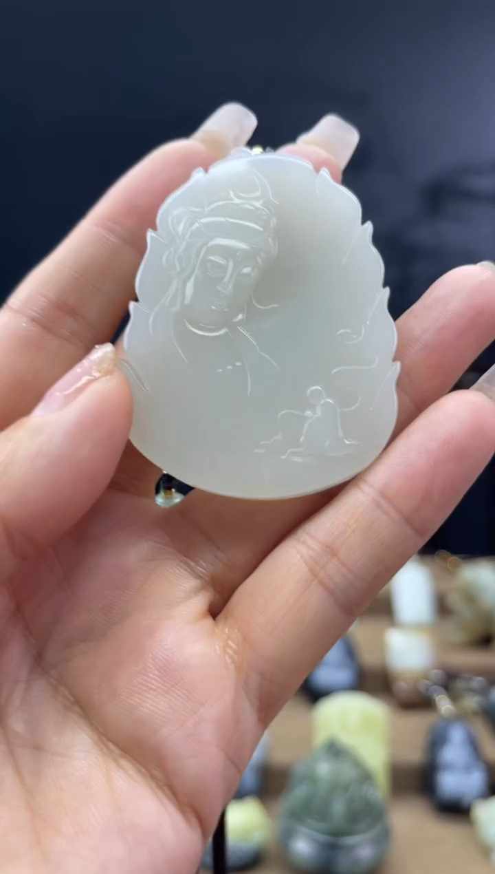 颈饰未镶嵌和田玉1