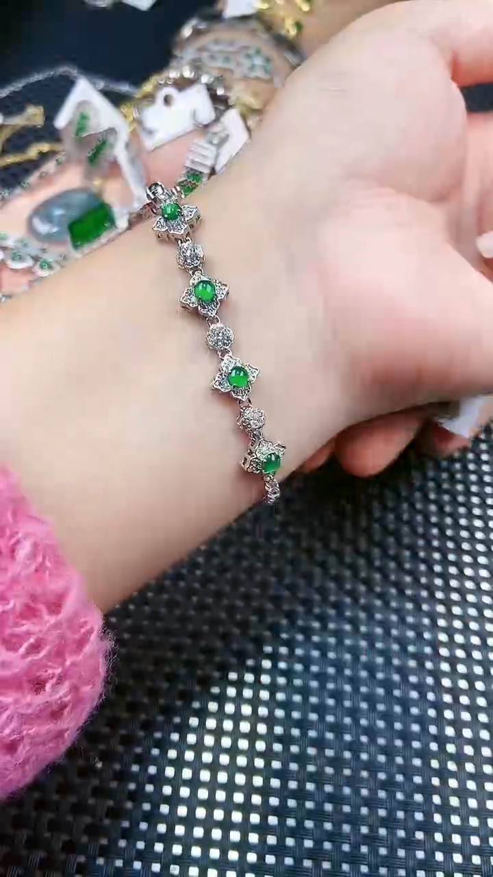 【闪购商品】翡翠手链未镶嵌11111111