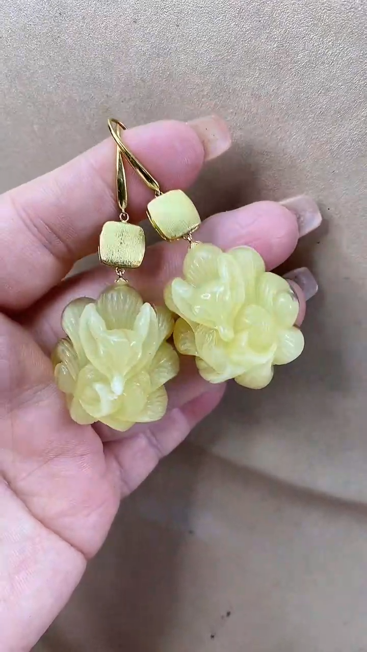 琥珀颈饰未镶嵌耳环