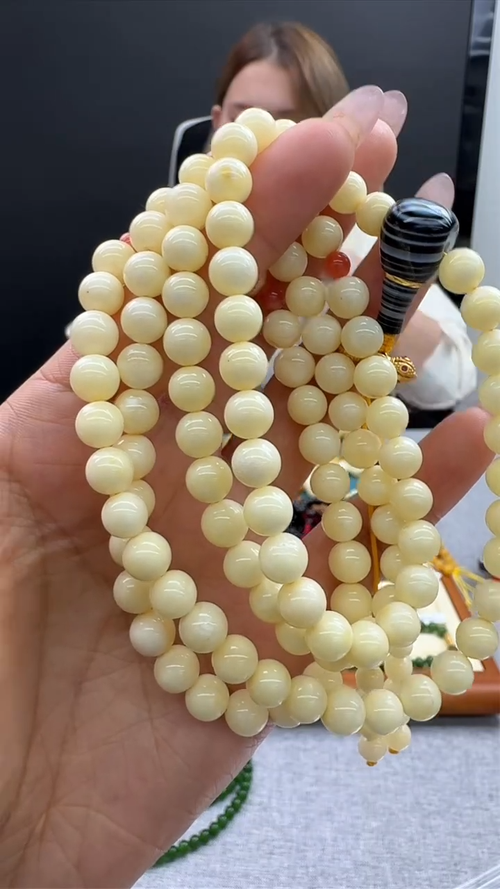 【闪购商品】琥珀颈饰未镶嵌546秒拍号