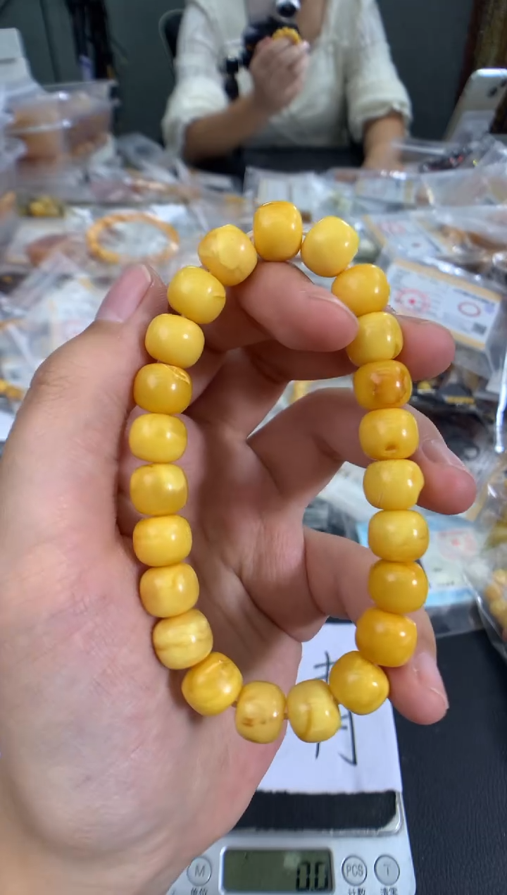 蜜蜡未镶嵌珠宝奇石1