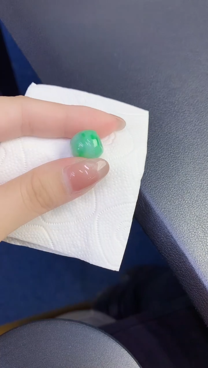 颈饰未镶嵌翡翠缅甸天然翡翠A货