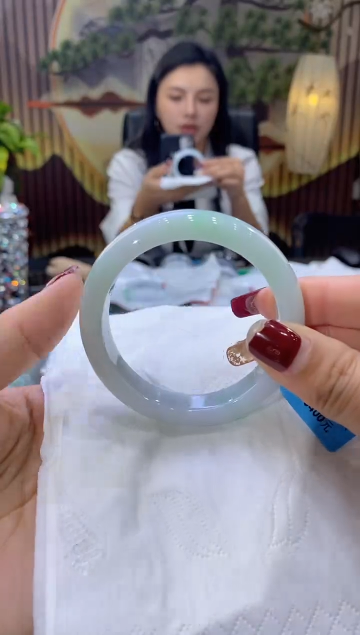 翡翠手镯未镶嵌多人07797